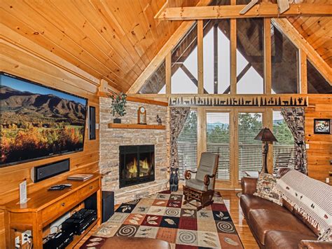 Game rooms, hot tubs there is nothing better than a vacation in gatlinburg tn. Bear Slide Cabin in Gatlinburg w/ 4 BR (Sleeps10)