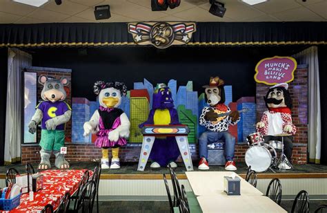Break Up The Band Why Chuck E Cheese May Never Be The Same
