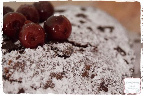Maybe you would like to learn more about one of these? luftig-lockerer und saftiger Schoko-Kirsch-Kuchen - Daily ...