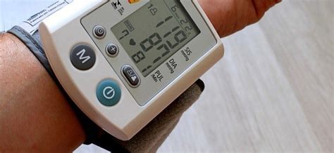 L'attività fisica e la pressione alta e' importante, infine, che tu faccia sport, oltre che seguire una corretta alimentazione e una terapia farmacologica. Come tenere sotto controllo la pressione sanguigna con l ...