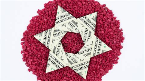 Folding a dollar origami star is a creative money. DOLLAR Origami STAR ⭐️ Money gift for Christmas - YouTube