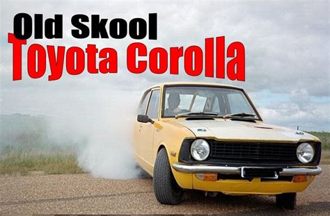 Pilih kantor imigrasi dan waktu kedatangan. Fire Starting Automobil: Kereta Toyota Corolla kereta lama