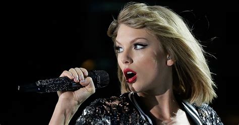 Taylor Swift In Court Over Accusations A Dj Sexually Assaulted Her