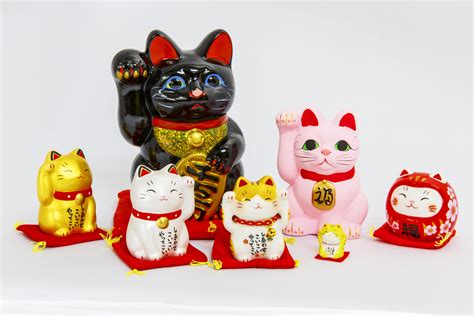 Black Maneki Neko Money Lucky Cat Chinese Japanese Statue Cat Lovster