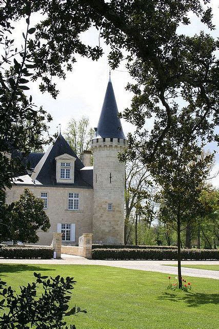 Le Château Dagassac à Ludon Médoc French Castles Castle House