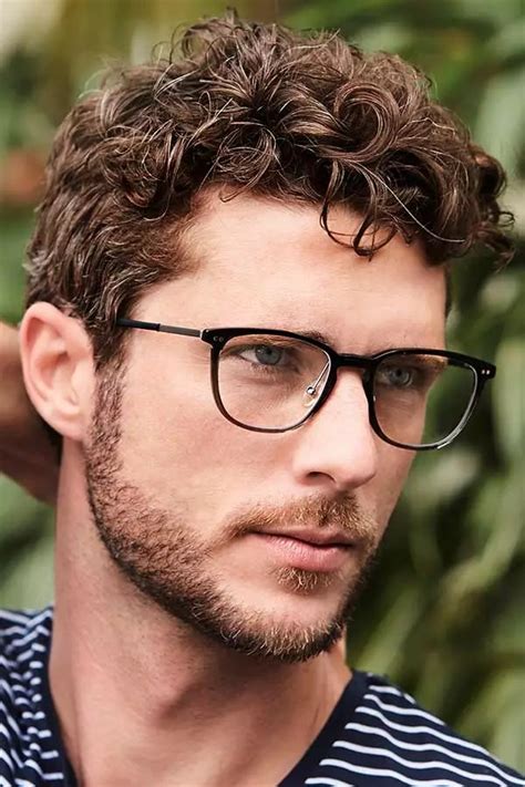 30 Best Short Curly Hairstyles For Men 2022 Trends Reverasite