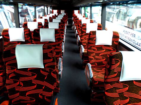 photos luxury bus from kl and pj to singapore provides hot meals and blankets. Bus to KL from Singapore | KKKL Travel & Tours