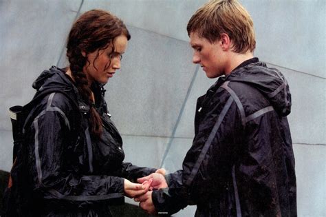 16 Romantic Katniss And Peeta Quotes Mockingjay Needs In Part One