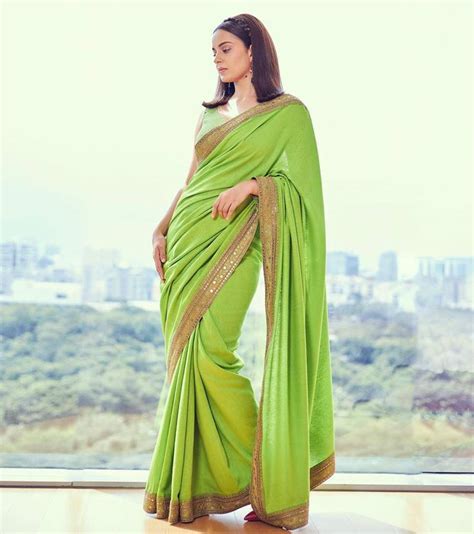 Navratri Colours 2021 Take A Cue From B Town Divas To Wear Green On