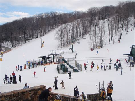 The Incredible Stay And Ski Free Package Returns To Hidden Valley