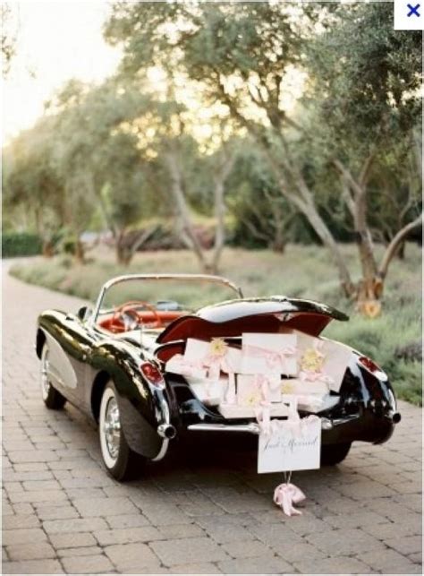 We can't resist this classic wedding car decoration idea, and if you're a stickler for a floral wreath is a timeless and chic wedding car decoration. Getaway Classic Wedding Car ♥ Just Married #802318 - Weddbook