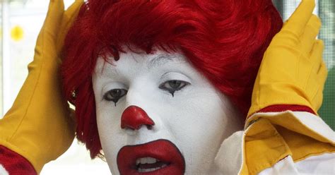 Ronald Mcdonald Laying Low During Creepy Clown Hysteria Cbs San Francisco