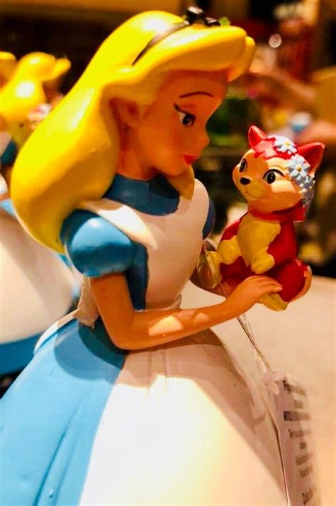 Disney Characters Fictional Characters Disney Princess Alice In Wonderland Fantasy