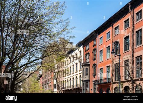Bâtiments historiques dans une rue dans le quartier de Greenwich Village de Manhattan New York