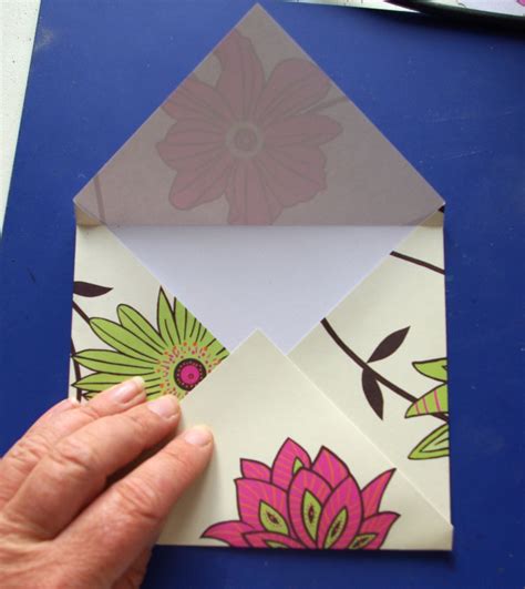 Easy Folded Paper Envelope Tutorial