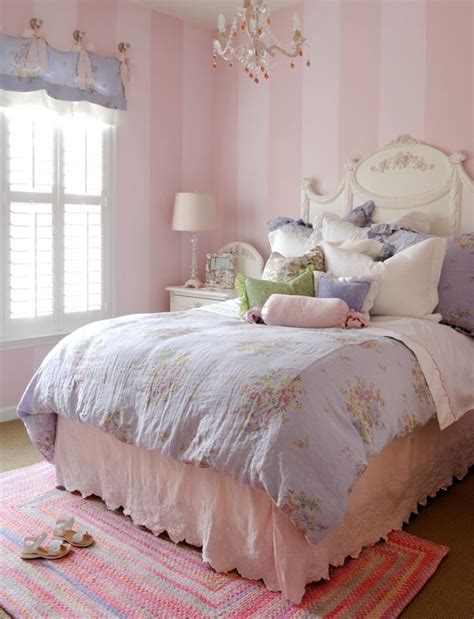 18 Chic Vintage Bedroom Decoration Ideas