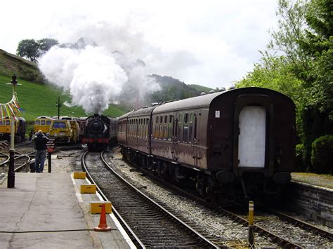 Steam Train On The Churnet Valley Railway Matthew Wells Flickr