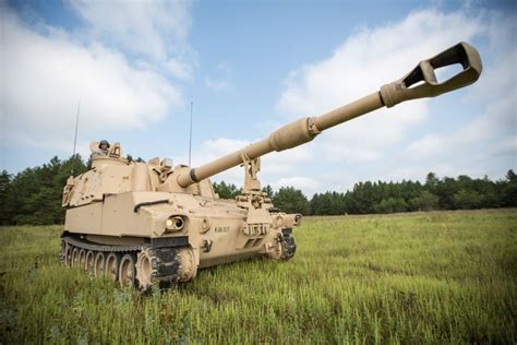 Army Builds New Self Propelled Howitzer Cannon Will Hit 435 Miles