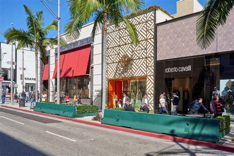 Rodeo Drive Shopping Things To Do Recommended Stores Restaurants