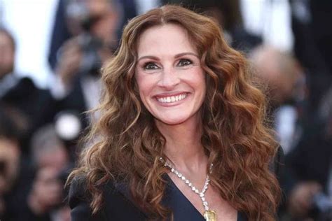 Julia Roberts Reveals Why She Chose Not To Shed Her Clothes In A Movie