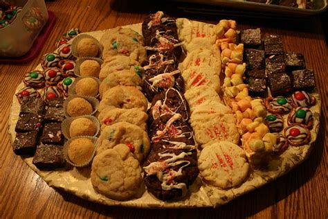 A light sprinkling of candies or colored sugars gives that magical christmas look that has folks veering to the cookie platter first thing! Easy Sugar Cookies - Echoes of Laughter