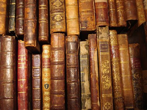 Old Books Wallpapers Top Free Old Books Backgrounds Wallpaperaccess