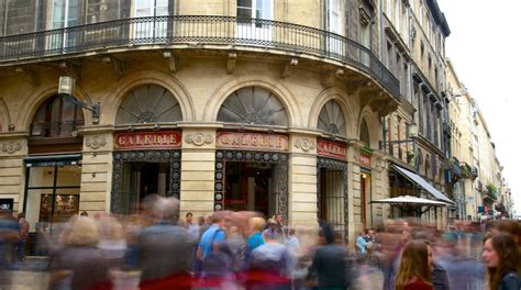 Rue Sainte Catherine In Bordeaux City Centre Tours And Activities