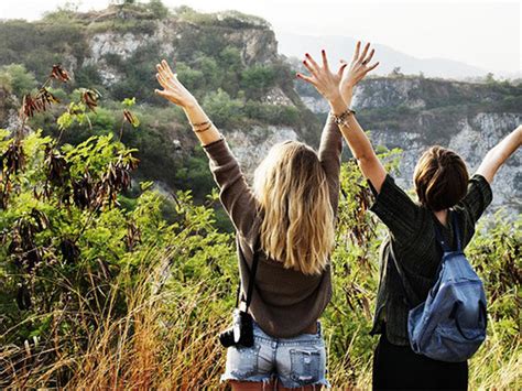 Quotes Tentang Traveling Dan Artinya - 41+ Koleksi Gambar