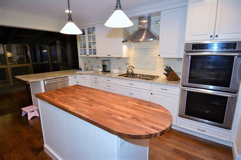 20 Curved Edge Kitchen Island