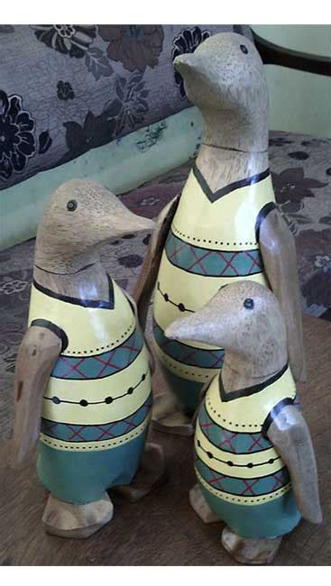 Even though they are rare animals, they are still animals that can hurt you in any way they want. Cute Wooden Animals Bali Indonesia - Bali-Crafts.com