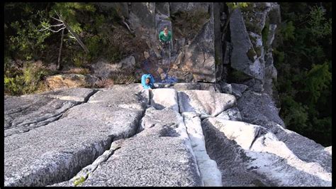 Squamish Rock Climbing The Squamish Buttress Via Banana