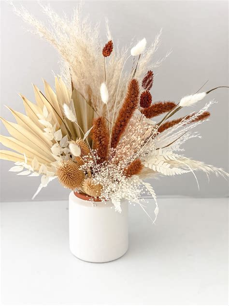 White Dried Flowers In Vase Amazon Com Vase White Flower Dry Flower