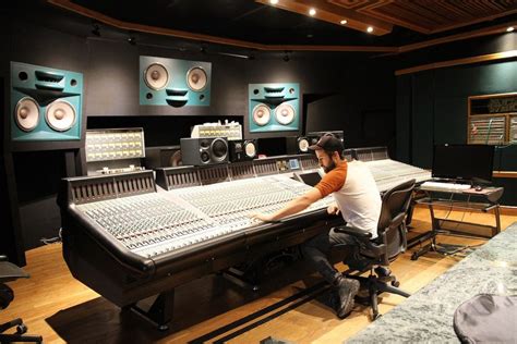 Recording, mixing and mastering engineer for artists including tinie tempah, katy b, craig david, beckie g, fetty wap luiz guilherme cardoso, one half of the brazilian duo cat dealers, took our dj certificate and complete mixing and mastering online course and. The Difference Between Mixing and Mastering - Produce Like ...