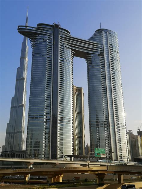 Case Address Sky View Towers Dubai Outokumpu
