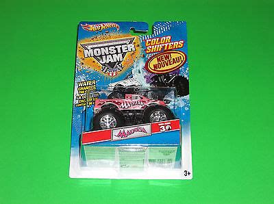 Limited Edition Hot Wheels Color Shifters Monster Jam Pink Madusa