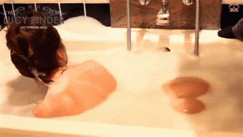 Lucy Pinder Bath Gifs Nude Celeb