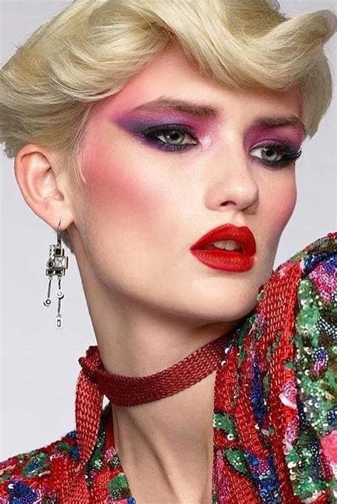 Bold Eye Makeup Red Lipstick Makeup Hair Makeup Bold Eyeliner Diy
