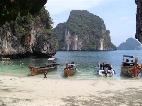 Maya Bay From Dicaprio Film The Beach Reopens After 4 Years Thailand News