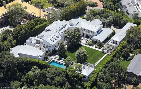 Inside Newlyweds Jennifer Lopez And Ben Afflecks 60 Million Mansion