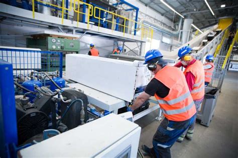 Zwiększone możliwości w zakresie recyklingu lodówek Sozosfera