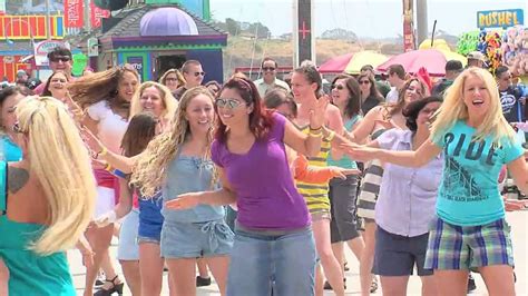 Flash Mob Invades Santa Cruz Beach Boardwalk Youtube