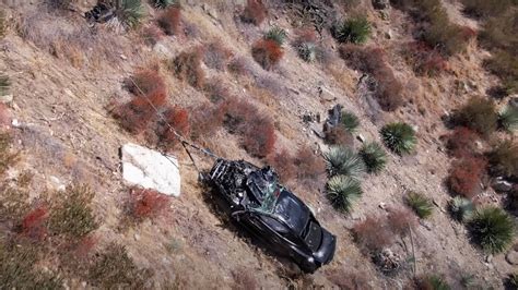 Ford Mustang Gt Rescued After It Flies Off Mountain Road Video