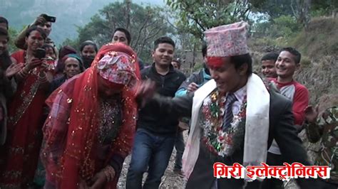 बेहुला संग लोकन्ती को बब्बाल नाच beautiful panche baja dance at wedding of dhubra malla youtube