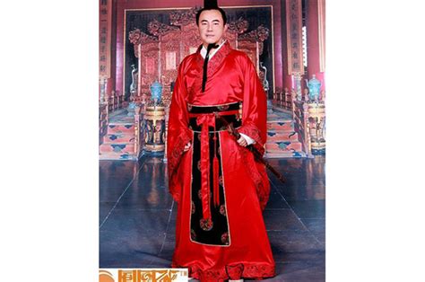 Les vêtements traditionnels chinois fascinent et interrogent les vêtements traditionnels chinois fascinent et interrogent, de part leur rôles essentiels dans la culture chinoise. Hanfu, Tenue Chinoise Traditionnelle, Homme 27 - ChinaTown ...