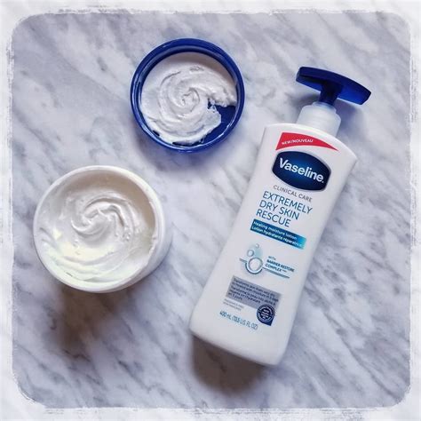 Vaseline Clinical Care™ Extremely Dry Skin Rescue Healing Moisture