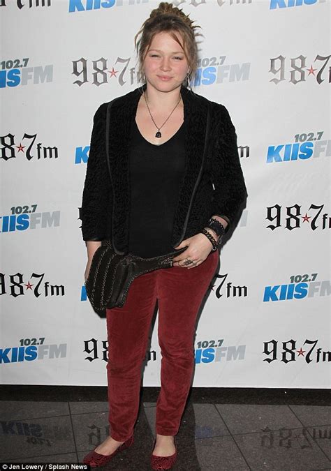 American Idol Alum Crystal Bowersox Reveals That She Is Bisexual