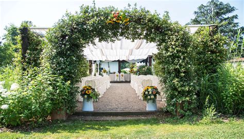40 Wedding Altar Decorations and Ideas | Wedding Spot Blog
