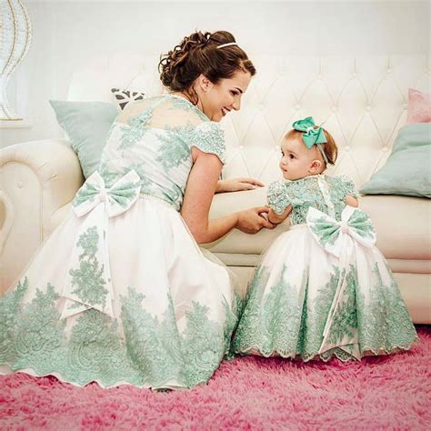 Vestidos Elegantes De Fiestas Para Mamá E Hija 2019