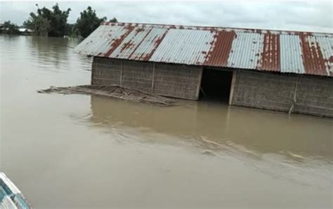 Assam Floods 89 Deaths 2400 Villages Affected