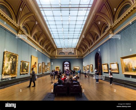 London Uk 1 Sep 2017 Visitors Of Londons National Gallery Are